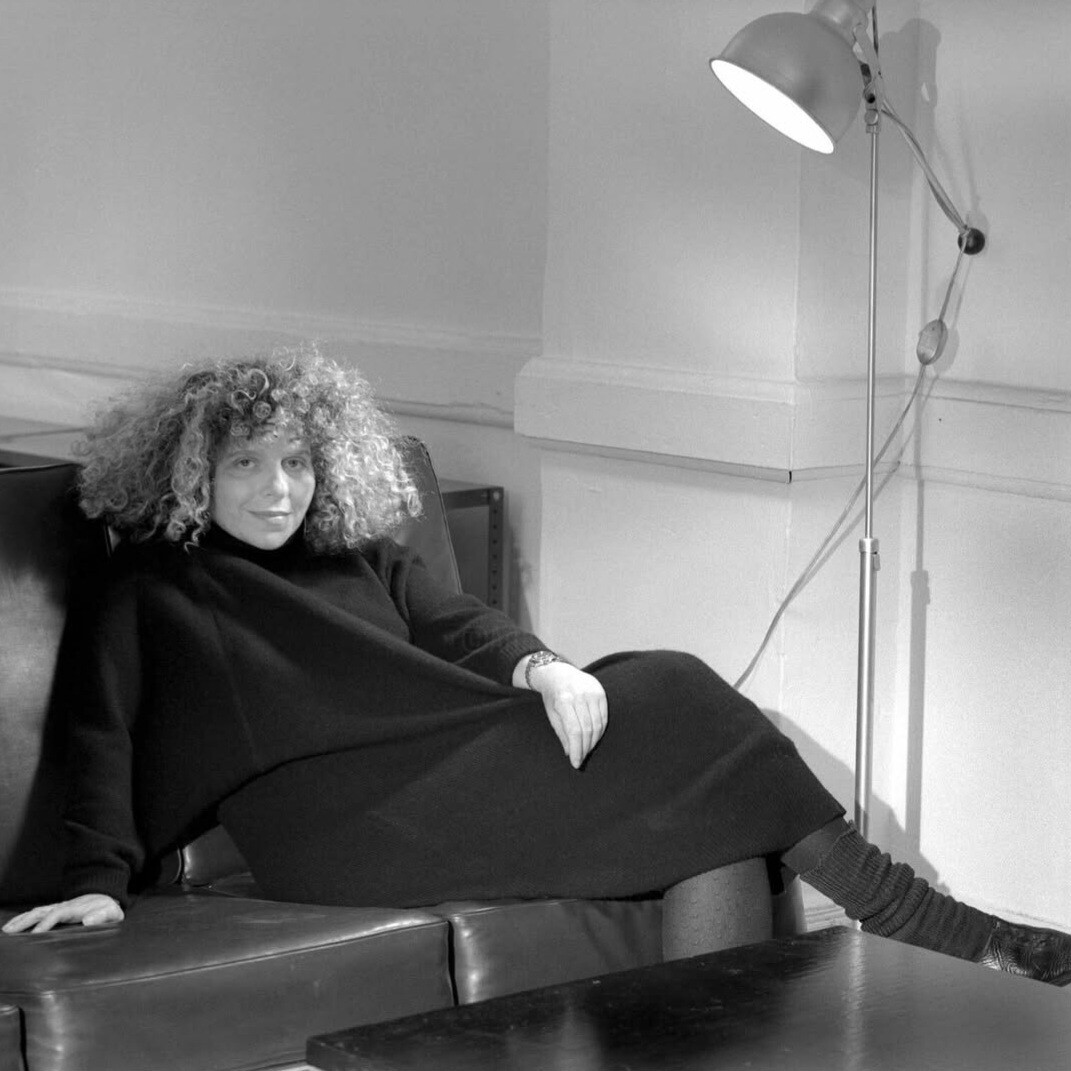 BARBARA KRUGER: EL PODER DE LA IMAGEN Y LA PALABRA