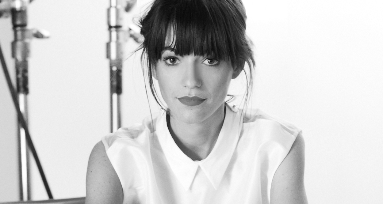 JESSICA WALSH: DISEÑAR CON EMOCIÓN EN LA ERA DE LA SOBREESTIMULACIÓN